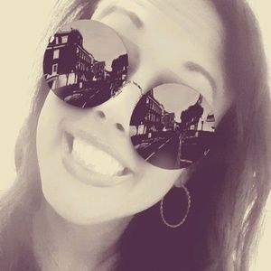 Meet your Posher, Kim